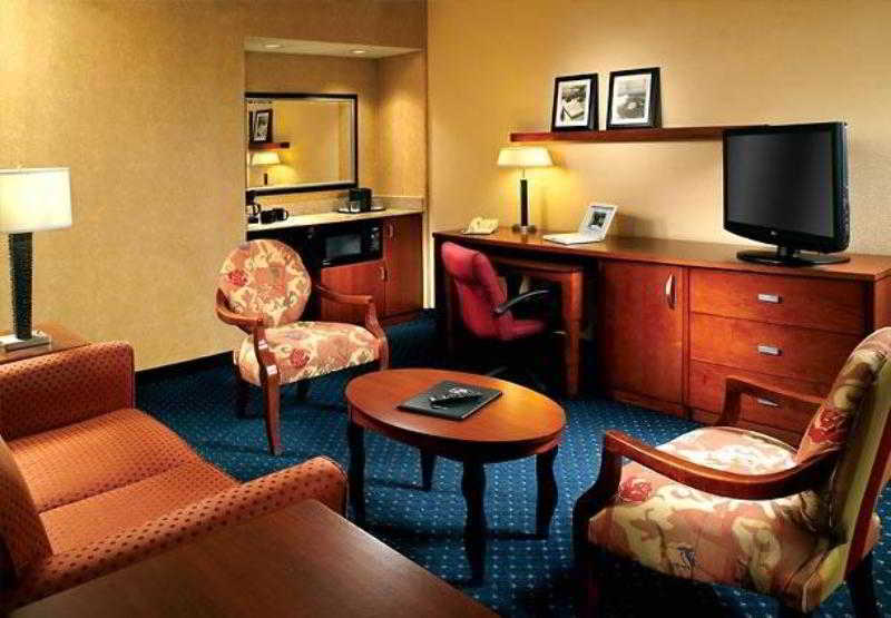 Courtyard By Marriott Atlanta Executive Park/Emory Hotel Quarto foto