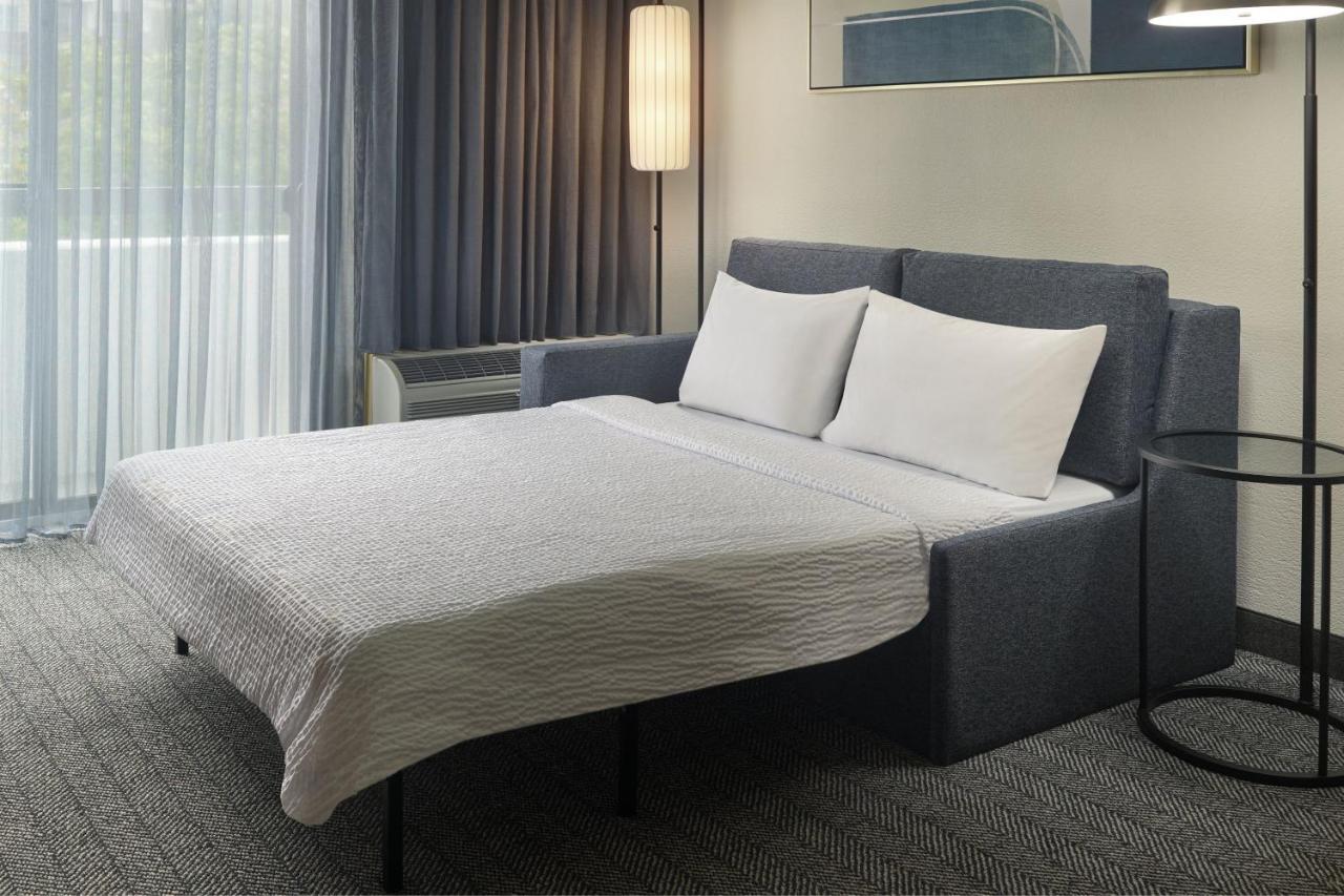 Courtyard By Marriott Atlanta Executive Park/Emory Hotel Exterior foto