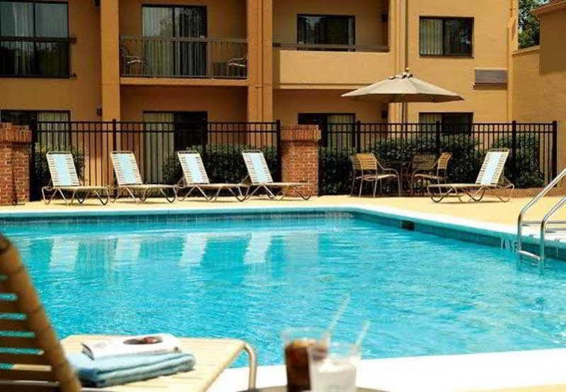 Courtyard By Marriott Atlanta Executive Park/Emory Hotel Exterior foto